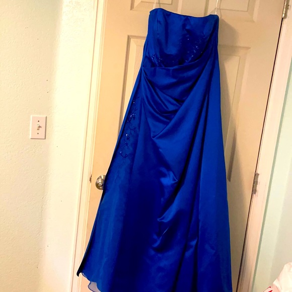 David’s Bridal, blue strapless dress, sz 18 - Picture 1 of 4